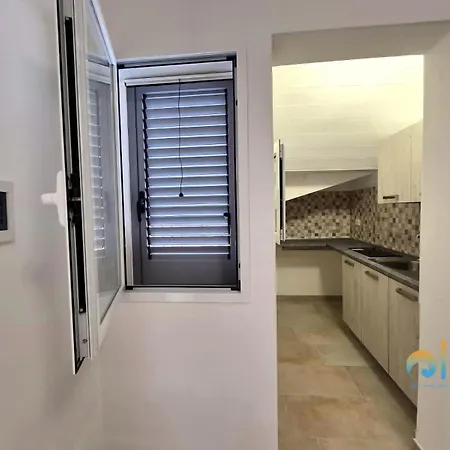 Apartment Maromare Con Terrazza Vista Mare